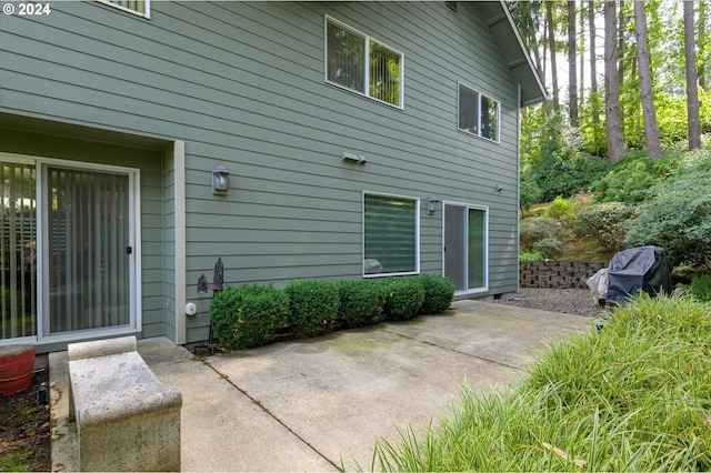 3824 Brighton Ave, Eugene, OR 97405 - rear view of property featuring a patio area