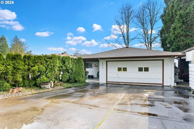 view of front of house featuring a garage