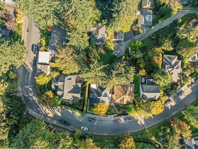 2626 SW Ravensview Dr, Portland, OR 97201 - aerial view of property and surrounding area