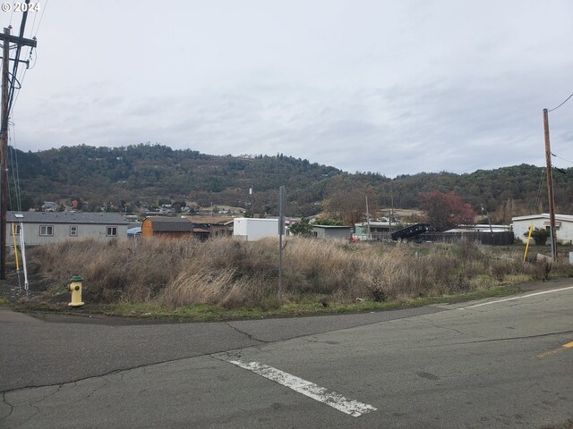 3598 Hooker Rd, Roseburg, OR 97470