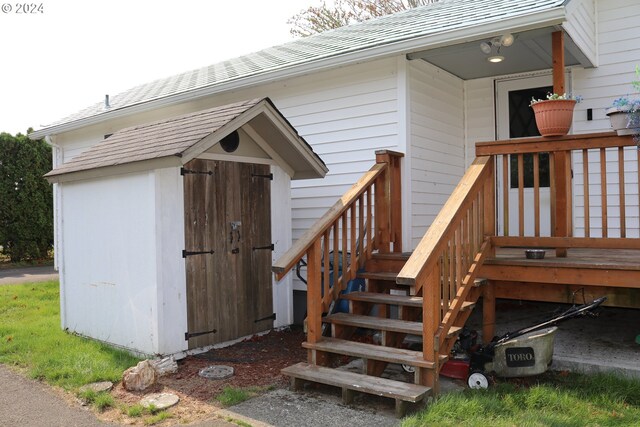 530 SE Marlin Ave, Warrenton, OR 97146 - view of shed