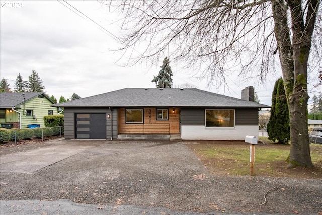 view of front facade featuring a garage