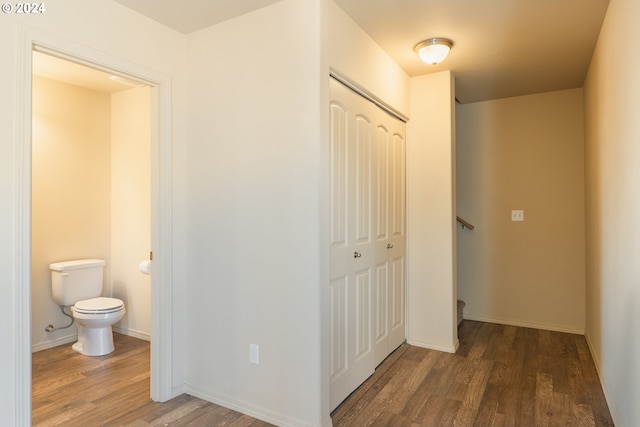 421 Little Lake Rd, Maupin, OR 97037 - hallway featuring wood finished floors and baseboards