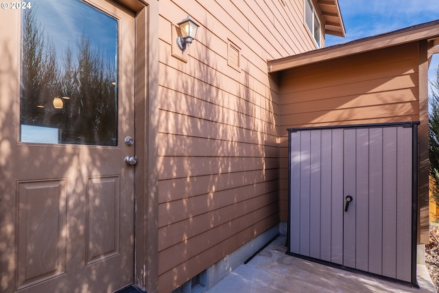 421 Little Lake Rd, Maupin, OR 97037 - view of doorway to property