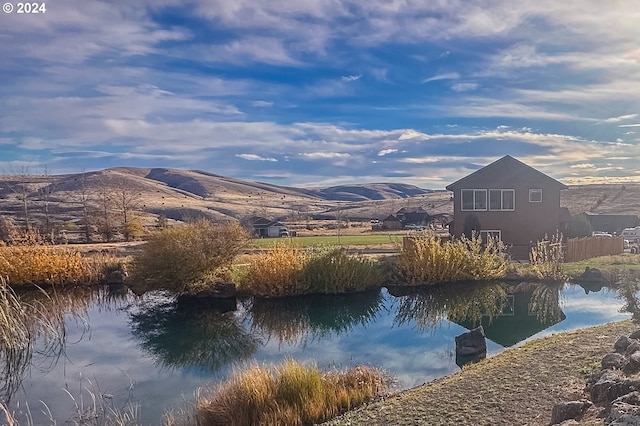 421 Little Lake Rd, Maupin, OR 97037 - water view with a mountainous background