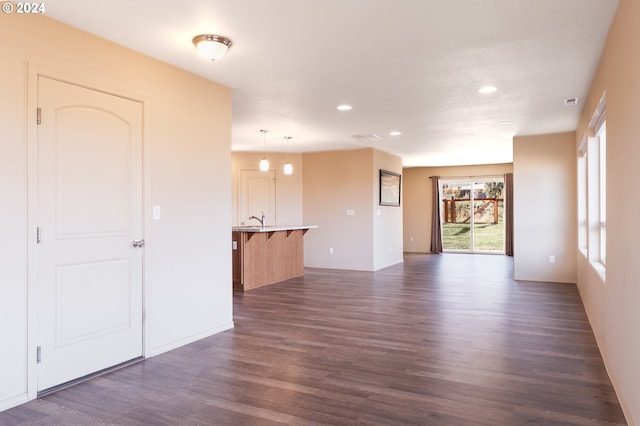 421 Little Lake Rd, Maupin, OR 97037 - unfurnished living room featuring recessed lighting, dark wood finished floors, and baseboards