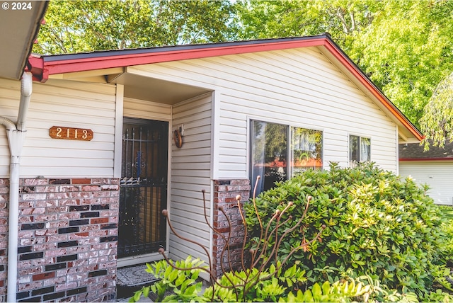 view of property entrance