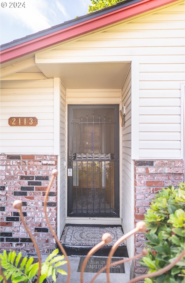 view of doorway to property