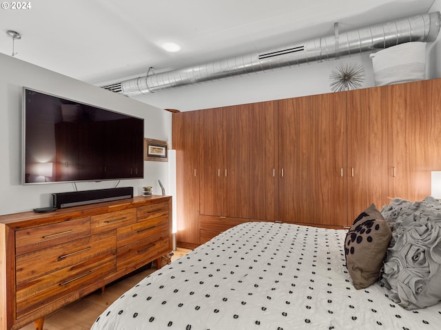 420 NW 11th Ave Unit 502, Portland, OR 97209 - bedroom featuring light wood-type flooring