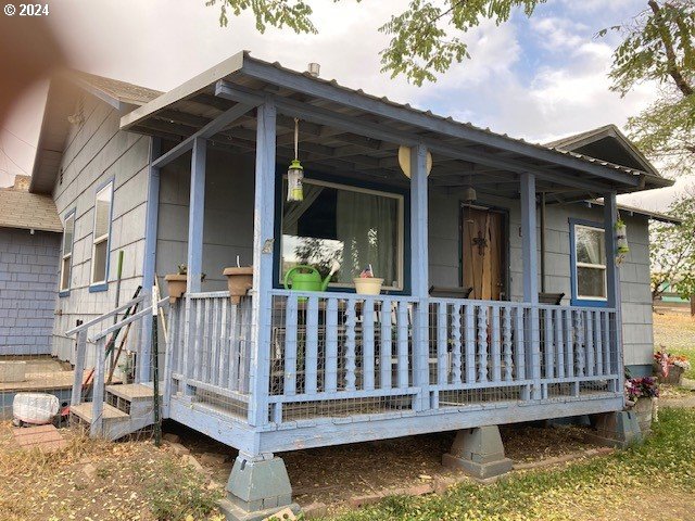 exterior space featuring covered porch