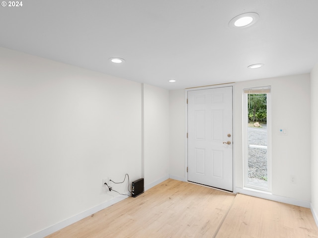 empty room featuring light hardwood / wood-style flooring