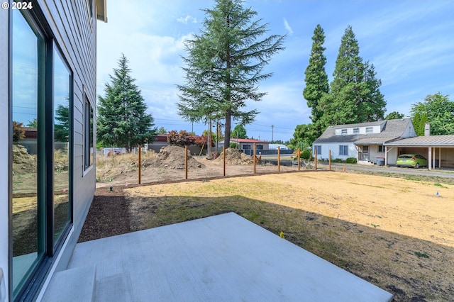 view of yard featuring a patio