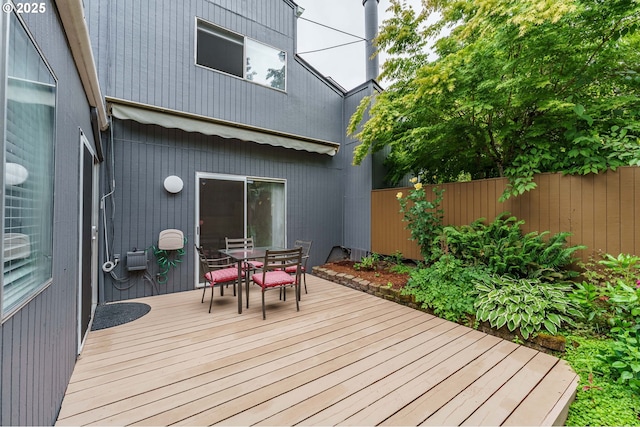 17760 NW Rolling Hill Ln, Beaverton, OR 97006 - deck featuring outdoor dining area