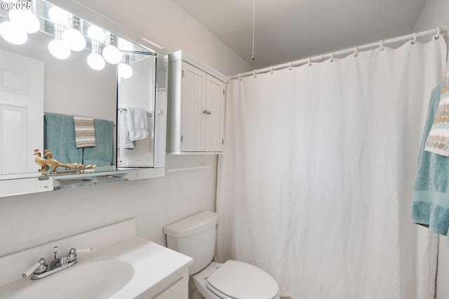 266 NE 193rd Ave, Portland, OR 97230 - bathroom with vanity and curtained shower