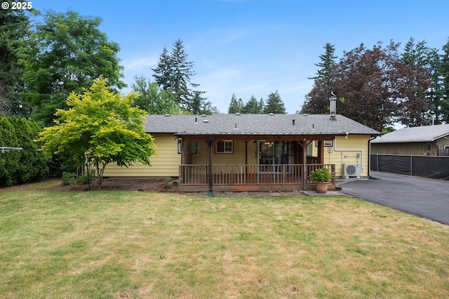266 NE 193rd Ave, Portland, OR 97230 - view of front facade with driveway and a garage