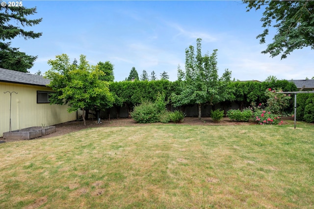 266 NE 193rd Ave, Portland, OR 97230 - view of grassy yard