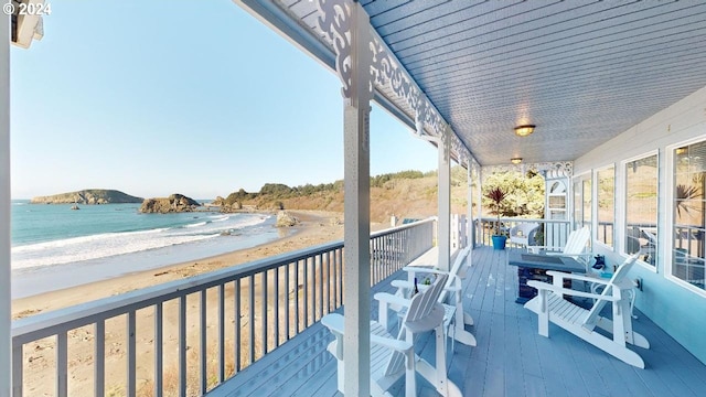 1545 Beach Ave, Brookings, OR 97415 - balcony featuring a water view and a beach view