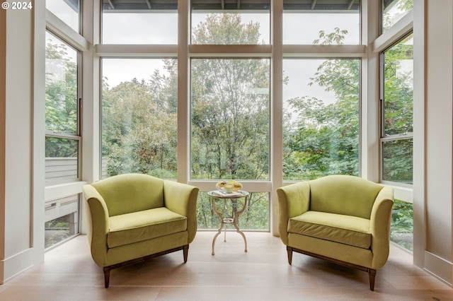 view of sunroom / solarium