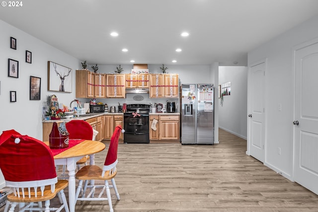 kitchen with sink, light wood-type flooring, stainless steel refrigerator with ice dispenser, and black / electric stove