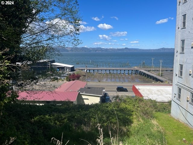 42 W Bond St, Astoria OR, 97103 land for sale