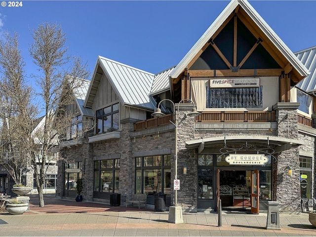 view of building exterior
