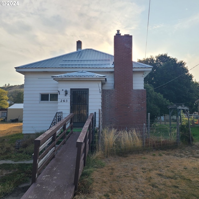 view of front of house