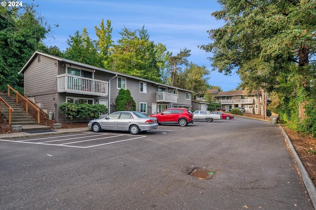 exterior space featuring a balcony