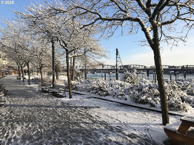225 S Montgomery St Unit G10, Portland, OR 97201 - view of home's community featuring a water view