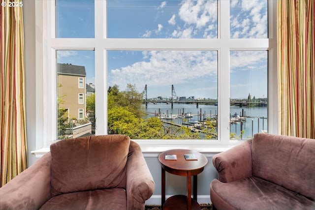 225 S Montgomery St Unit G10, Portland, OR 97201 - living area with a water view