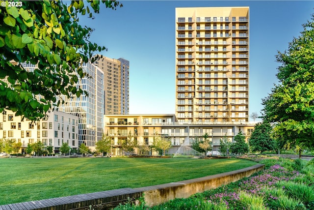 1150 NW Quimby St Unit 436, Portland, OR 97209 - view of apartment building / complex