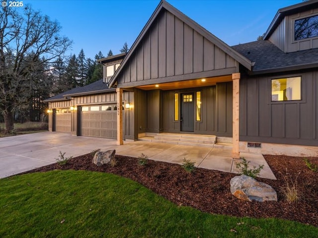 view of front of home featuring a garage