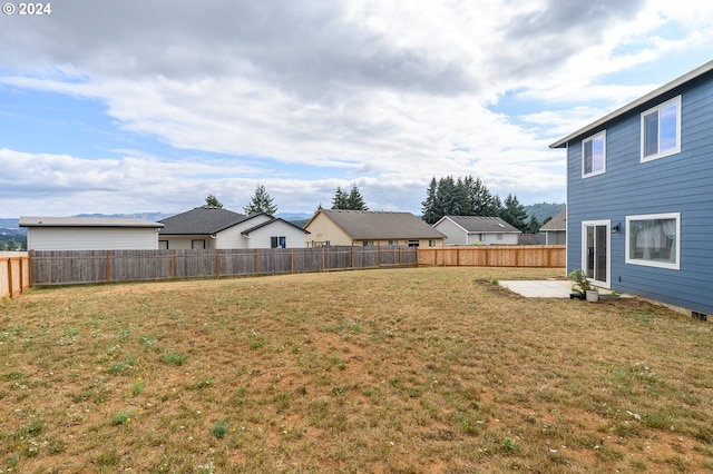 view of yard with a patio