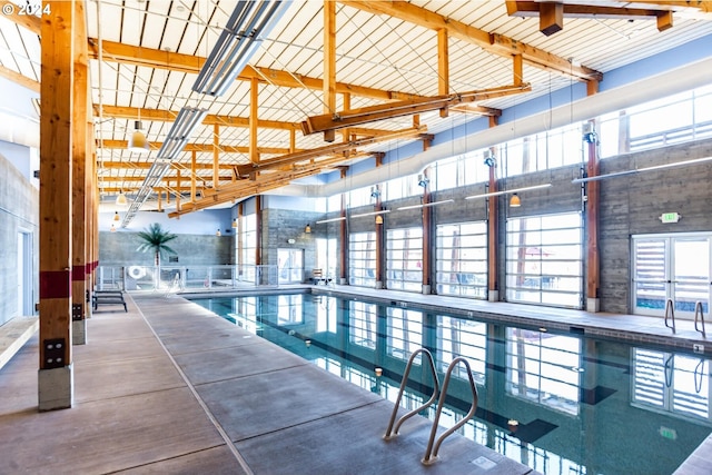 view of pool with ceiling fan