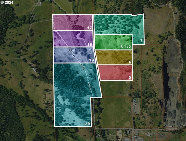 Listing photo 3 for 955 Kester Rd, Roseburg OR 97470