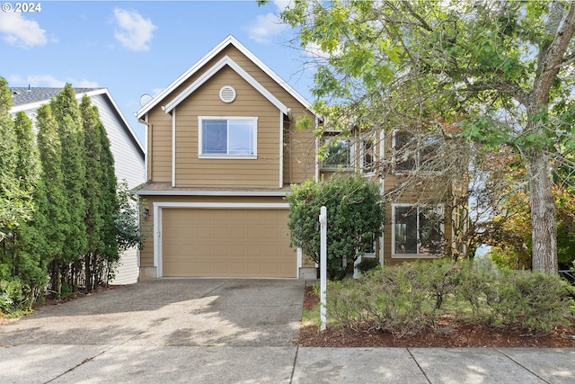 view of front facade featuring a garage