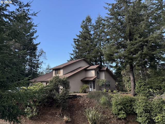 1735 Arch Ln, Brookings, OR 97415 - view of property exterior featuring a garage