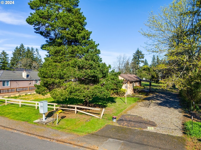 view of front of house with a front lawn