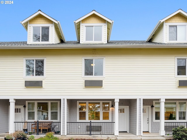 view of front of home featuring covered porch