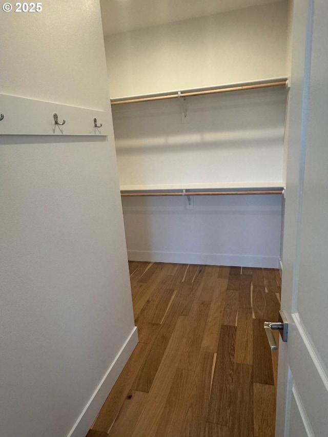 1918 S Holly St, Canby, OR 97013 - detailed view of wine cooler and carpet