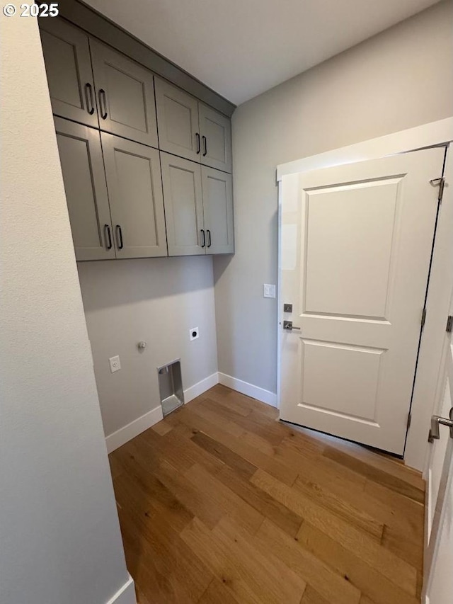 1918 S Holly St, Canby, OR 97013 - detailed view of wood finished floors and baseboards