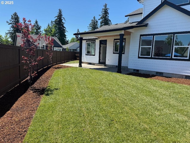 1918 S Holly St, Canby, OR 97013 - view of patio featuring a residential view