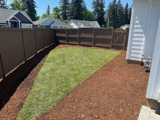 1918 S Holly St, Canby, OR 97013 - view of yard featuring a gate