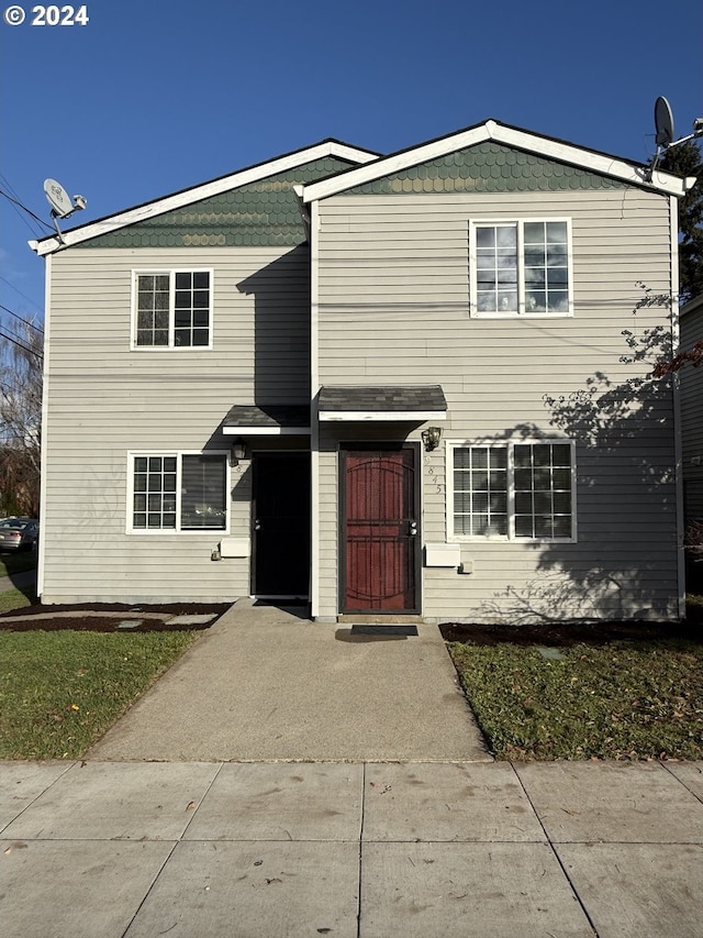9845 N Lombard St, Portland, OR 97203 - view of traditional-style house
