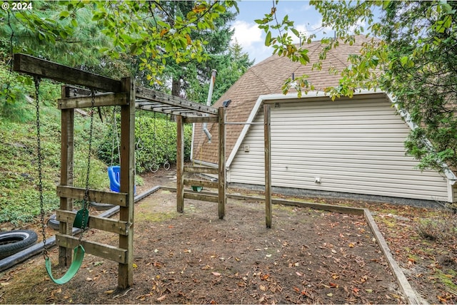 2626 NW 83rd Pl, Portland, OR 97229 - view of yard