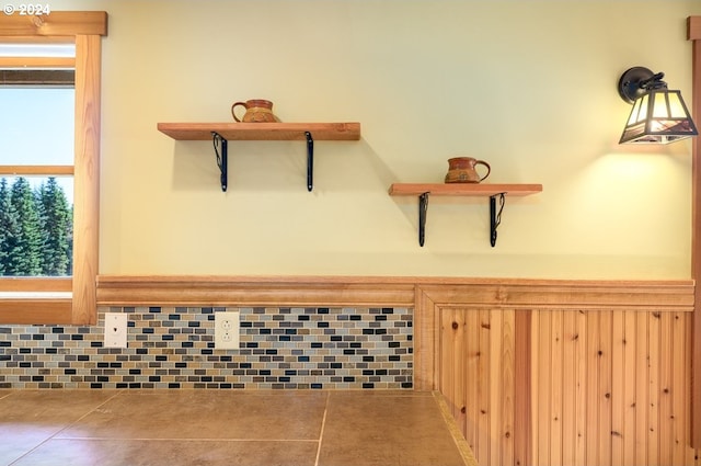 26231 SW Thunderhead Ln, Sheridan, OR 97378 - detailed view of tasteful backsplash