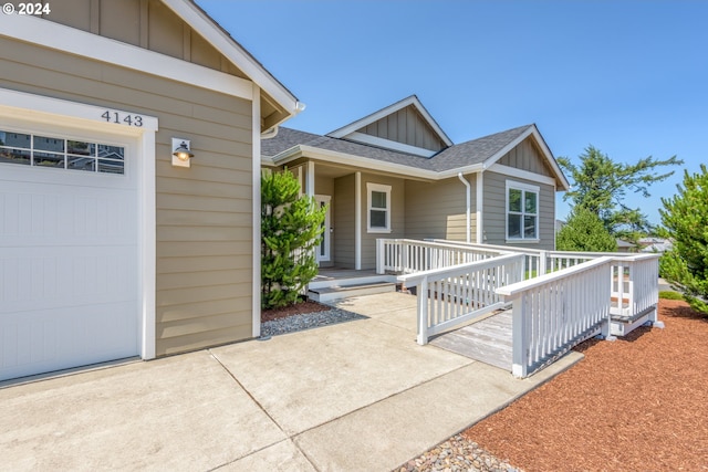 view of front of home featuring a garage