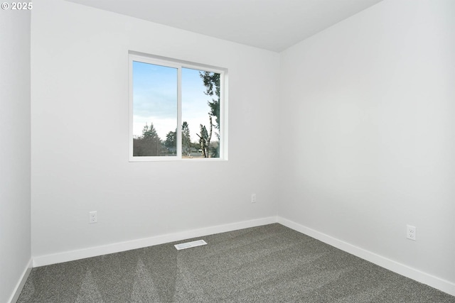 empty room with carpet