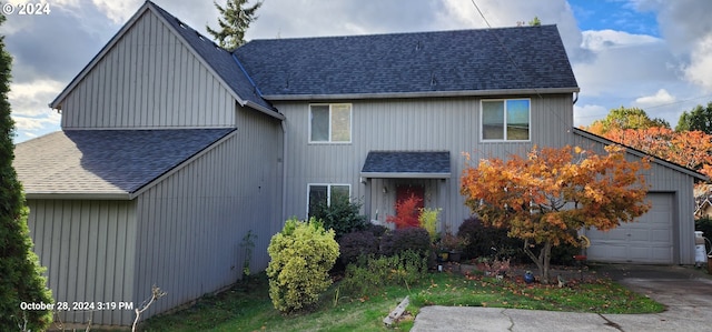 view of front of house featuring a garage