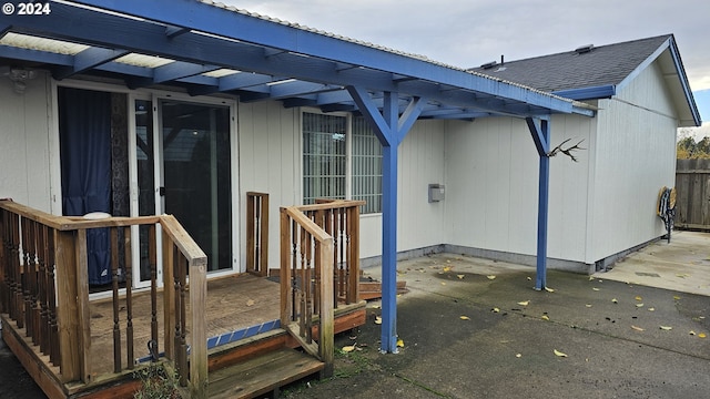 4072 Forsythia St, Springfield, OR 97478 - back of property featuring a wooden deck and a patio
