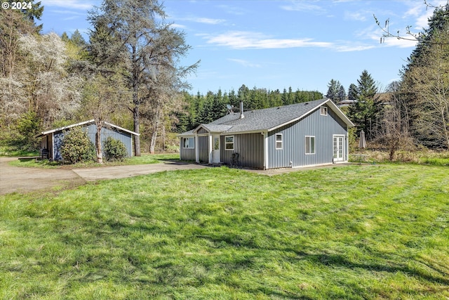 11635 NW Seavey Rd, Forest Grove, OR 97116 - rear view of house with a lawn and driveway